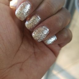 nails