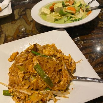 Thai House II - Pad Thai - Sushi Bars Near Me - North Miami Beach, Florida Thai House II - Pad Thai - Sushi Bars Near Me - North Miami Beach, Florida