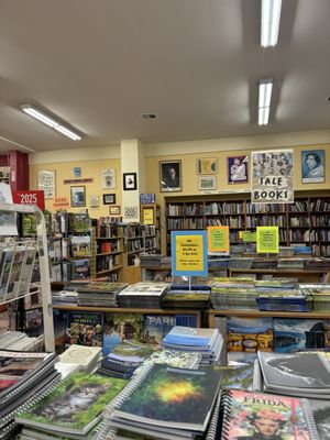 Pegasus Books by null