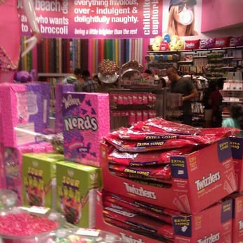 IT'SUGAR - 5lb boxes of candies - Candy Stores Near Me - Universal City, California