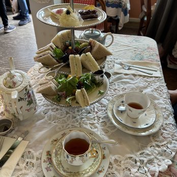 Lovey's Tea Shoppe - British Near Me - Pacifica, California