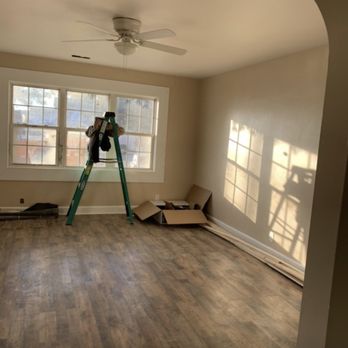 Auggie - Painters Near Me Auggie - Painters Near Me