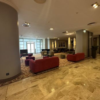 Crowne Plaza Berlin City Centre - Lobby - Hotels Near Me - Berlin, BE