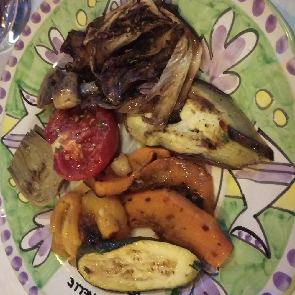Le Tre Sorelle - Mixed Vegetables appetizer. Delicious with a little bit of balsamic vinegar - Italian Near Me - Positano, SA Le Tre Sorelle - Mixed Vegetables appetizer. Delicious with a little bit of balsamic vinegar - Italian Near Me - Positano, SA