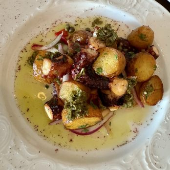 Watercolour Restaurant - Octopus à la Plancha - Mediterranean Near Me - Unionville, Ontario Watercolour Restaurant - Octopus à la Plancha - Mediterranean Near Me - Unionville, Ontario