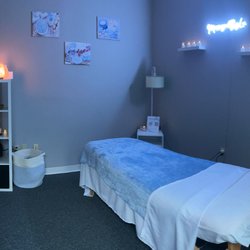 Massaged By La - Pics