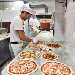 Pizzeria Uragano - Pizza pizza!