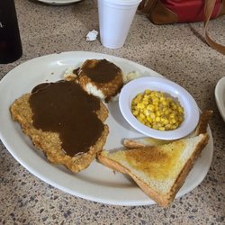 Ma and Pas Family Style Restaurant 2 - Lunch Special- Tenderloin with mashed potatoes and brown gravy, texas toast and corn.