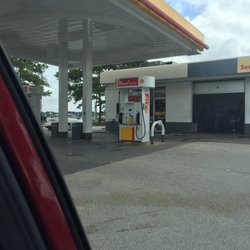 Airport Shell - Closest gas to rental car return