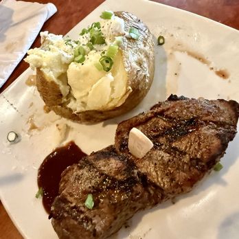 Sizzler - Tri-Tip Sirloin (6 oz) - complimentary Veteran Day Meal - American Near Me - Fountain Valley, California Sizzler - Tri-Tip Sirloin (6 oz) - complimentary Veteran Day Meal - American Near Me - Fountain Valley, California