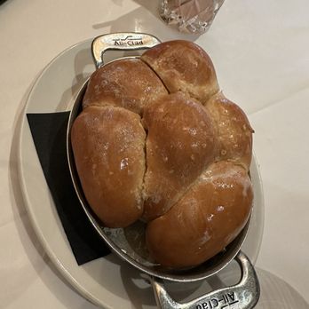 Del Frisco's Double Eagle Steakhouse - Rolls - Steakhouses Near Me - Houston, Texas Del Frisco's Double Eagle Steakhouse - Rolls - Steakhouses Near Me - Houston, Texas