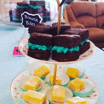 Lulu's Sugar Shoppe - 2 Bite Brownie Sandwiches and Lemon Bars bites - Desserts Near Me Lulu's Sugar Shoppe - 2 Bite Brownie Sandwiches and Lemon Bars bites - Desserts Near Me