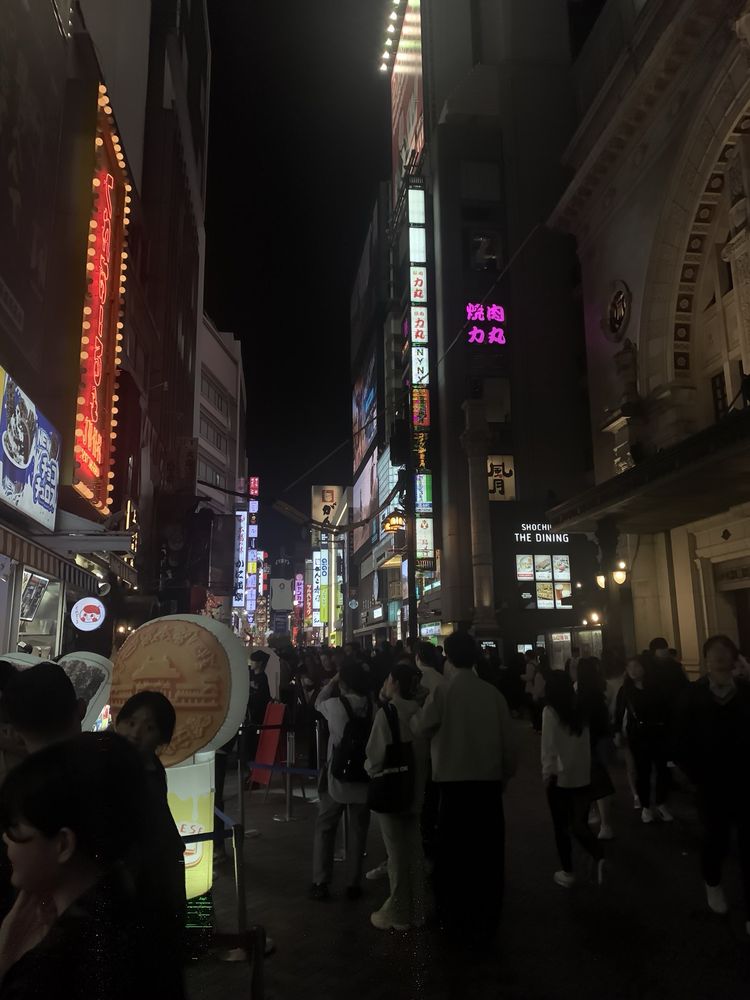 Andrew's original eggtart dotonbori