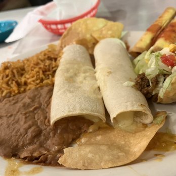 Chuy's - Comida Deluxe - Tex-Mex Near Me - Lutz, Florida