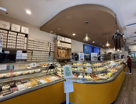 Bonjour French Bakery & Cafe - Weston by null