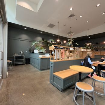 Good Coffee - Couch St - Bright welcoming space. - Coffee & Tea Near Me - Portland, Oregon Good Coffee - Couch St - Bright welcoming space. - Coffee & Tea Near Me - Portland, Oregon