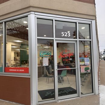 Scoops By Beth - Exterior - Ice Cream & Frozen Yogurt Near Me - Des Moines, Iowa Scoops By Beth - Exterior - Ice Cream & Frozen Yogurt Near Me - Des Moines, Iowa