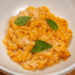 Vegan grill - Mac and cheese GF available