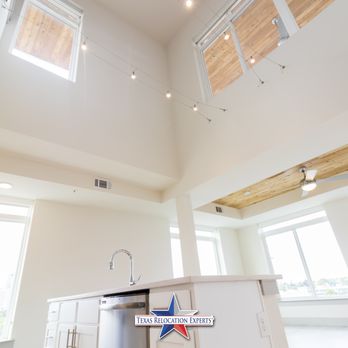 Texas Relocation Experts - Sleek Downtown Loft - Apartments Near Me - San Antonio, Texas