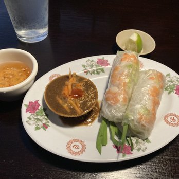 Lemongrass - Summer Rolls. Had to get an order to go. - Thai Near Me - Tallahassee, Florida Lemongrass - Summer Rolls. Had to get an order to go. - Thai Near Me - Tallahassee, Florida