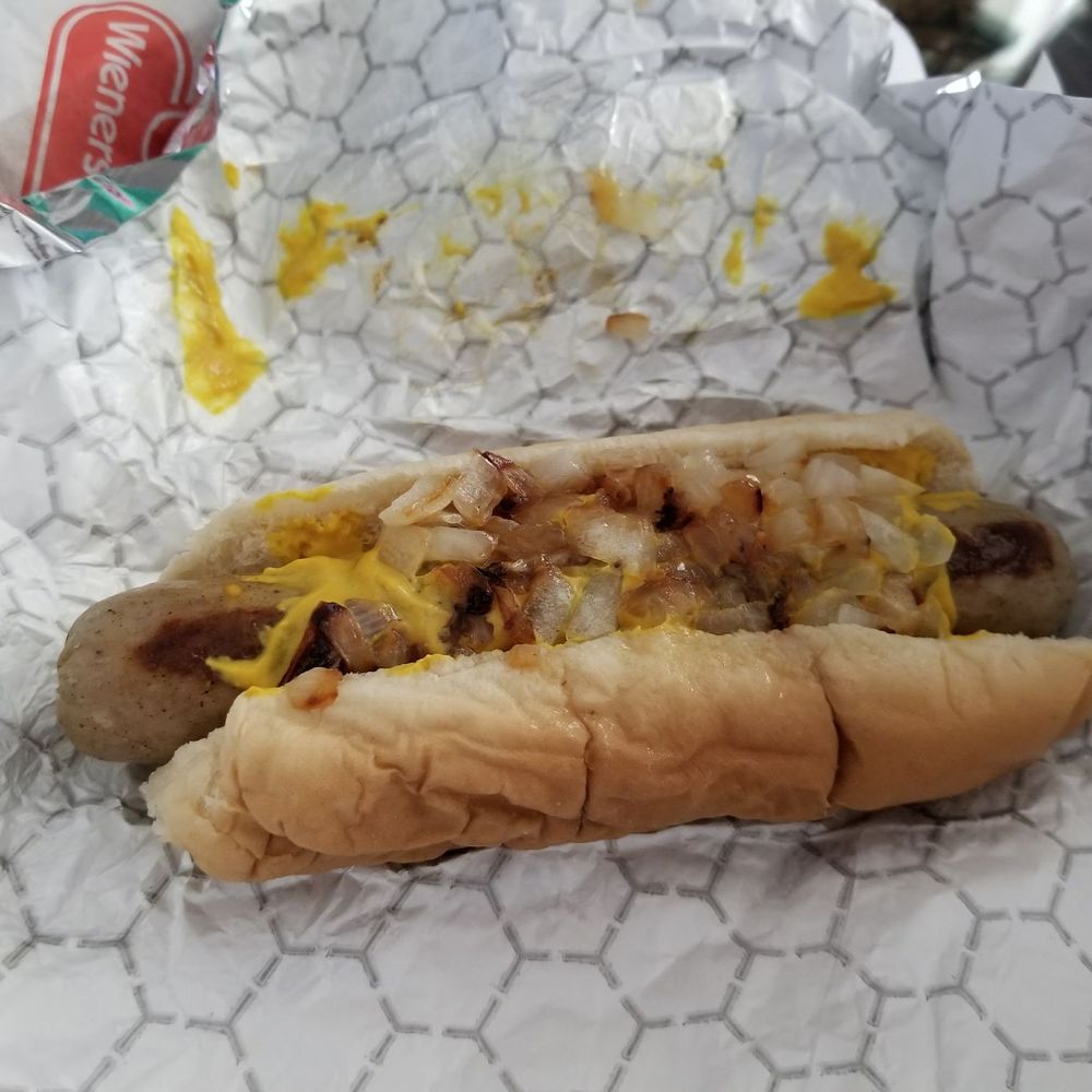 Wienerschnitzel - 4.29. Gourmet? No. 7 eleven has better. - Hot Dogs Near Me - Alhambra, California