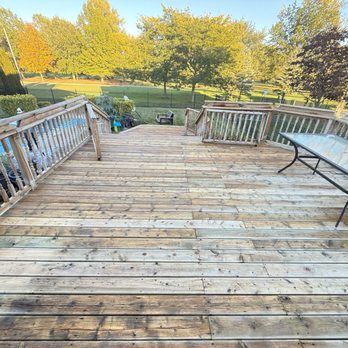 Xpress Wash Solutions - After photo of a deck cleaning - Pressure Washers Near Me - Amherstburg, Ontario Xpress Wash Solutions - After photo of a deck cleaning - Pressure Washers Near Me - Amherstburg, Ontario