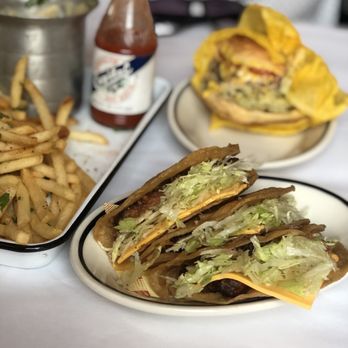 La Lucha - Seafood Near Me - Houston, Texas La Lucha - Seafood Near Me - Houston, Texas