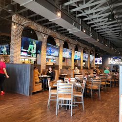 Walk-On’s Sports Bistreaux - Huntsville, AL