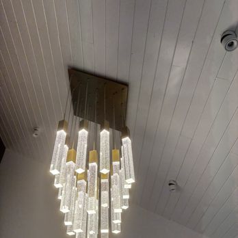 Rick's Café Boatyard - Beautiful chandelier - American Near Me - Indianapolis, Indiana Rick's Café Boatyard - Beautiful chandelier - American Near Me - Indianapolis, Indiana