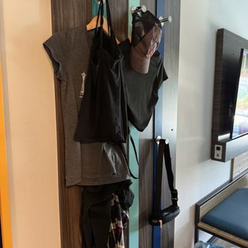 Tru by Hilton Miami West Brickell - Love the open closet concept - Hotels Near Me - Miami, Florida