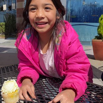 Cupcake Kitchen - Lemon cupcake - Bakeries Near Me - Chattanooga, Tennessee