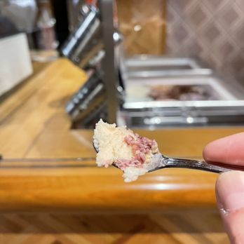 Salt & Straw - Sample of Marionberry Oatmeal Cobbler at Salt & Straw in the Hayes Valley neighborhood in San Francisco. - Ice Cream & Frozen Yogurt Near Me - San Francisco, California