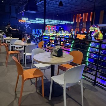 Taroko Sports - Seating - Sports Bars Near Me - Katy, Texas