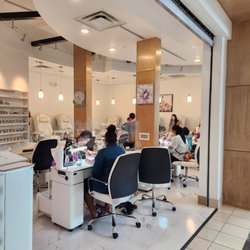 Ava Nail Salon