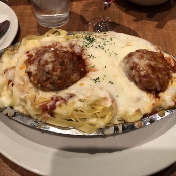 Armstrong's Restaurant - American Near Me - Coraopolis, Pennsylvania