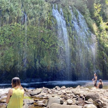 Mossbrae Falls - Access Restricted - Hiking Near Me
