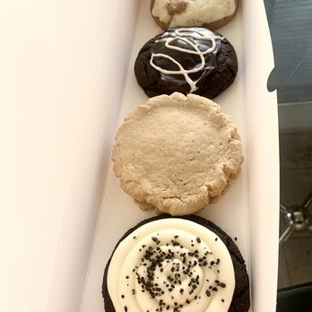 Crumbl - Henderson - Bakeries Near Me - Henderson, Nevada Crumbl - Henderson - Bakeries Near Me - Henderson, Nevada