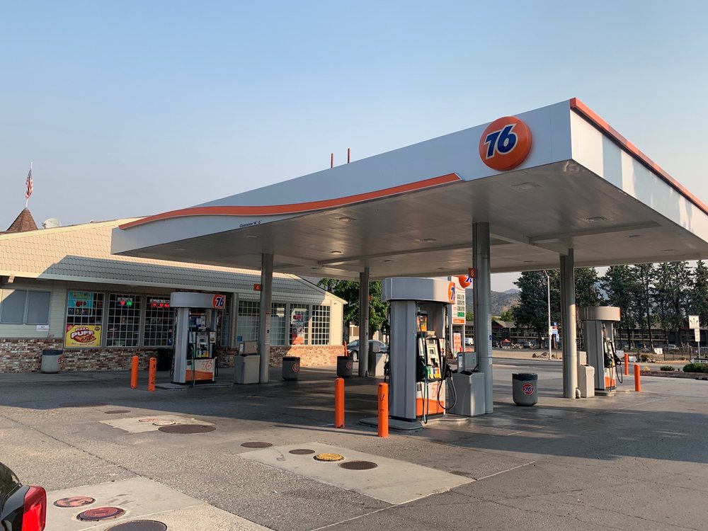 MINER STREET 76 Updated October 2024 115 Miner St, Yreka