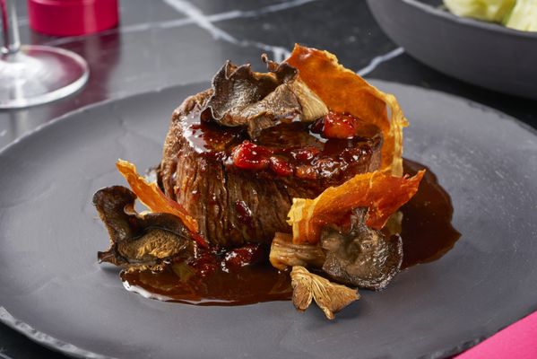 Knife Italian Steak by null