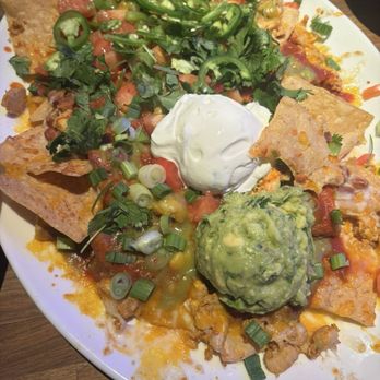 Yard House - Chicken Nachos - New American Near Me - Boca Raton, Florida