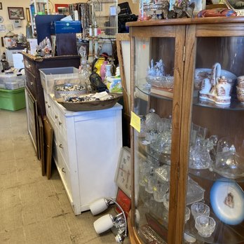 Thrift N Antique Shop - Antiques Near Me - High Point, North Carolina Thrift N Antique Shop - Antiques Near Me - High Point, North Carolina