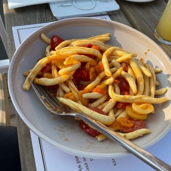 Babblers - Ordered a fusilli pomodoro and received weird noodles with no sauce and not heirloom tomatoes - Bakeries Near Me - Windham, New York