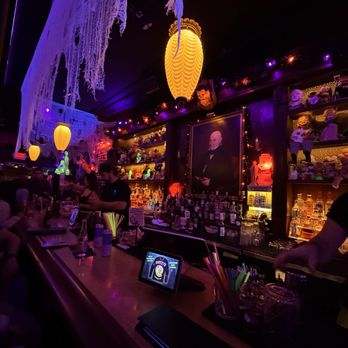 Creepy's - inside - Bars Near Me - Portland, Oregon