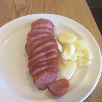 La Sinbala - If you love Taiwanese style sausage you must try this! We also bought the vacuum packed sausage as a souvenir. - Taiwanese Near Me - Arcadia, California