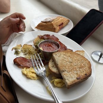 Tatte Bakery & Cafe | Dupont Circle - House Breakfast Plate - Cafes Near Me - Washington, DC, District of Columbia
