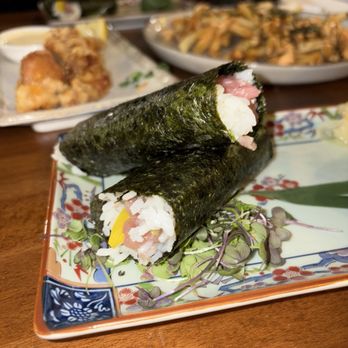 Susuru - Negitoro handroll (fatty tuna) - Izakaya Near Me - Orlando, Florida Susuru - Negitoro handroll (fatty tuna) - Izakaya Near Me - Orlando, Florida