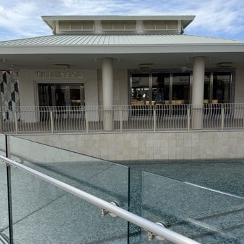 Waterside Shops - Shopping Centers Near Me - Naples, Florida Waterside Shops - Shopping Centers Near Me - Naples, Florida