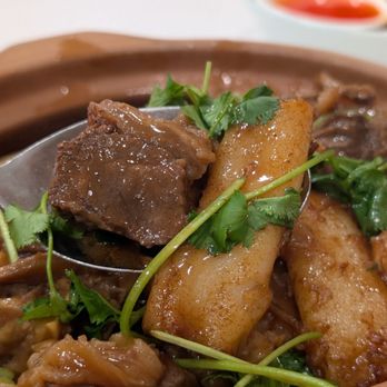 Jingege & YaoYao - Clay Pot Rice Rolls with Beef Brisket - Chinese Near Me - Milpitas, California Jingege & YaoYao - Clay Pot Rice Rolls with Beef Brisket - Chinese Near Me - Milpitas, California