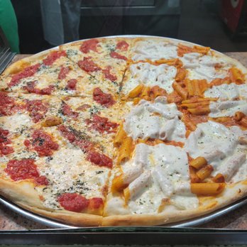 Piccolo Pinos Pizzeria - 1/2 Margareta 1/2 penne vodka - Pizza Near Me - Staten Island, New York Piccolo Pinos Pizzeria - 1/2 Margareta 1/2 penne vodka - Pizza Near Me - Staten Island, New York