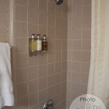Pine Ridge Inn - Hotels Near Me - Bend, Oregon